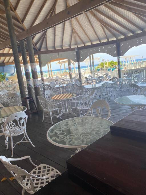 Lush Tropical Apartment Located In A 4-Star Resort Runaway Bay Zewnętrze zdjęcie